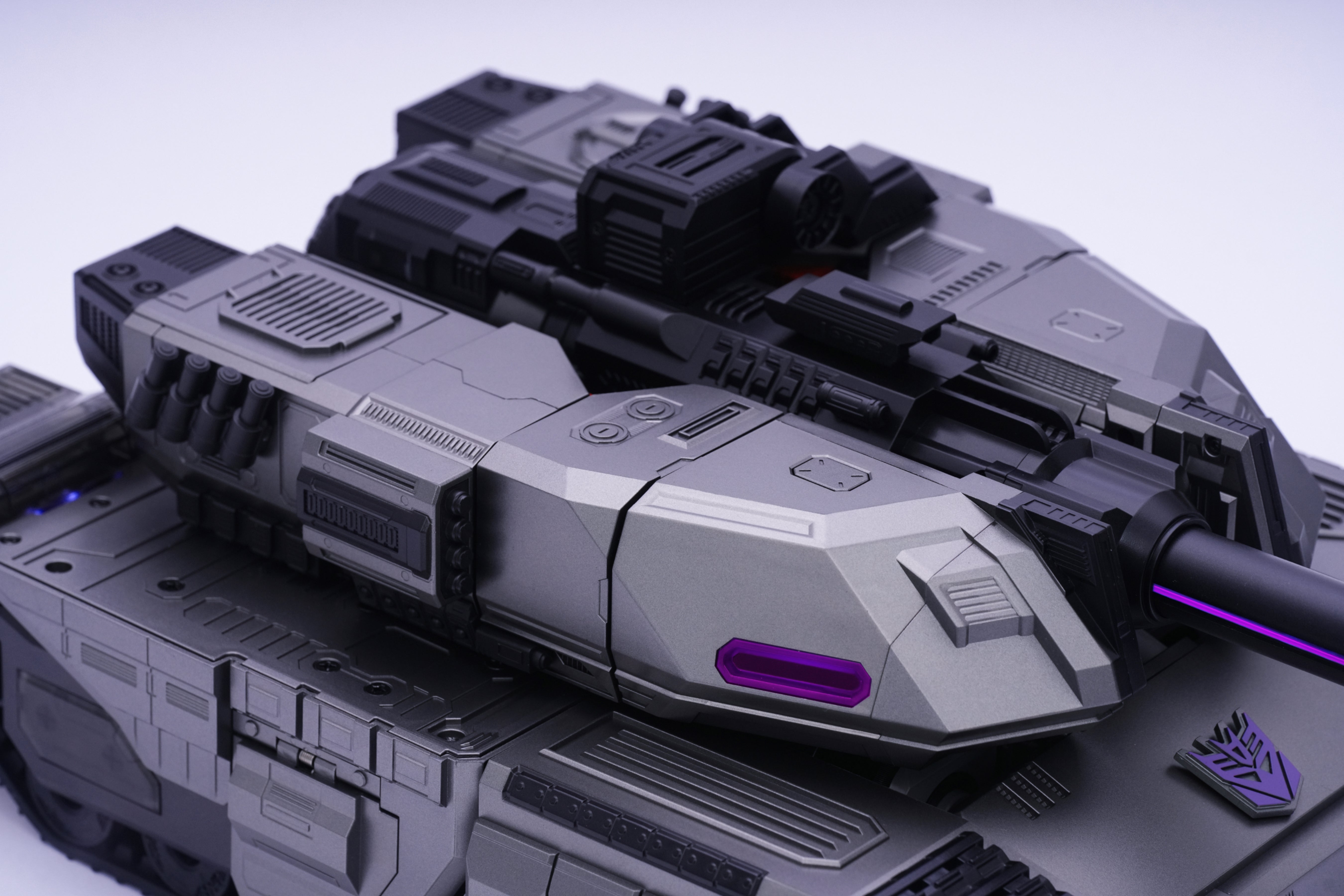 Robosen Megatron Flagship – Robot auto-convertible