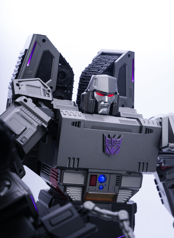 Robosen Megatron Flagship – Robot auto-convertible